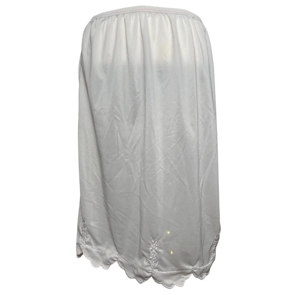 Vintage Scalloped Embroidered Half Slip Skirt Pale‎ Pink Coquette Chic Romantic